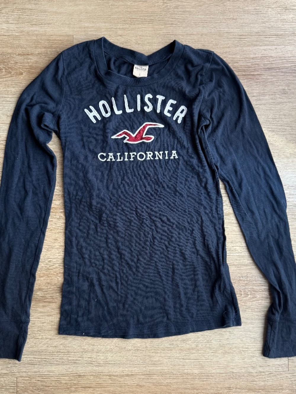 Hollister Shirt (Small)